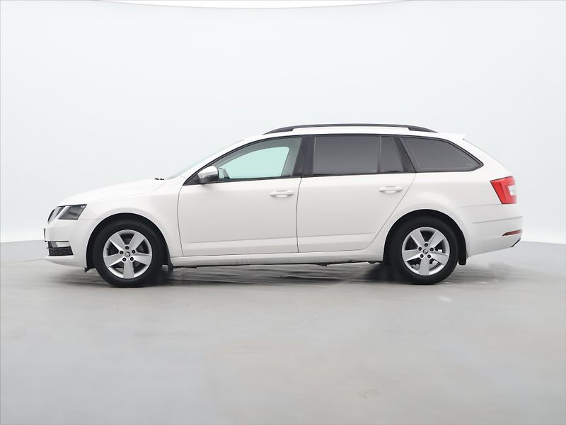 Škoda Octavia 1,6 TDI 85kW CZ Ambition - fotka 4 z 31