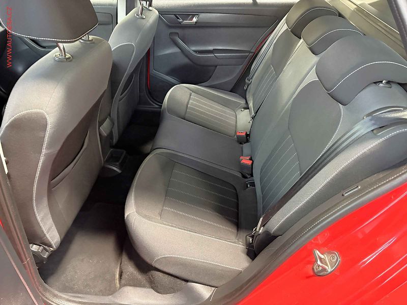 Škoda Fabia (2019) 1.0 TSI, ČR, LED, AC, temp - fotka 10 z 15