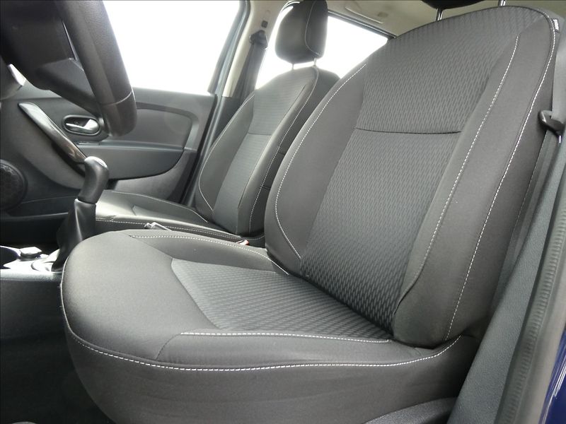Dacia Sandero 1,0 SCe 54kW serviska, ČR - fotka 30 z 40