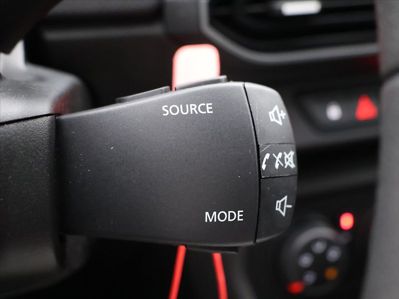 Dacia Sandero 1,0 TCe 67KW LPG Bluetooth Kli - fotka 20 z 30