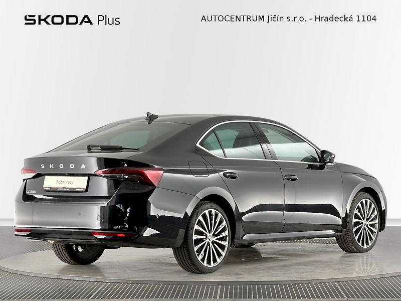 Škoda Octavia (2025) 1.5TSI 110kW Exclusive Selecti - fotka 2 z 37