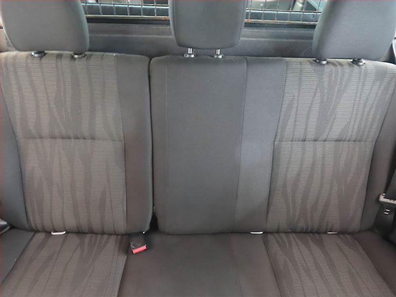 Dacia Duster (2012) 1.6 16V - fotka 10 z 13