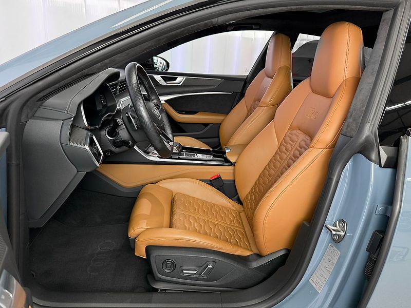 Audi RS 7 441KW QUATTRO SB, WEBASTO, SPO - fotka 10 z 31