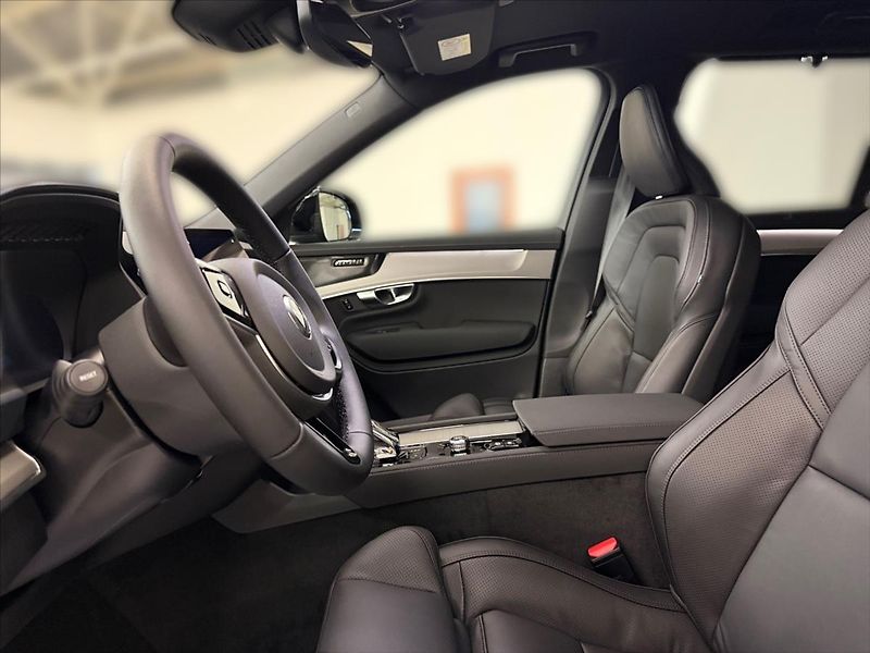 Volvo XC90 (2026) 2,0 XC90B5 Black Edition 3624 - fotka 7 z 15