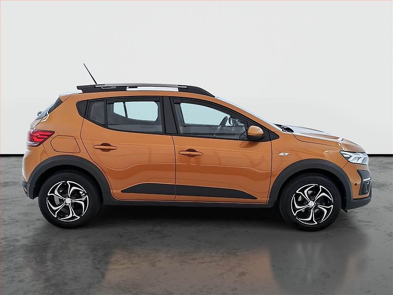 Dacia Sandero (2022) Stepway Comfort 1.0 TCe, LPG - fotka 6 z 18