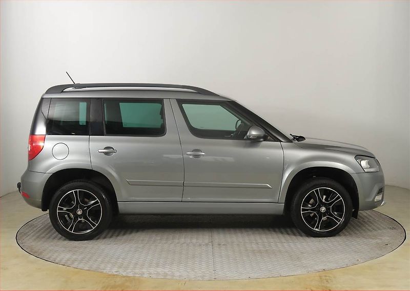 Škoda Yeti (2016) 2.0 TDI, 4X4, Automat, Navi - fotka 6 z 21