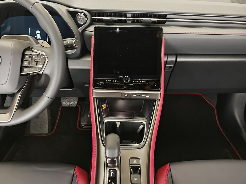 Lexus LBX Vibrant Edition - fotka 16 z 39