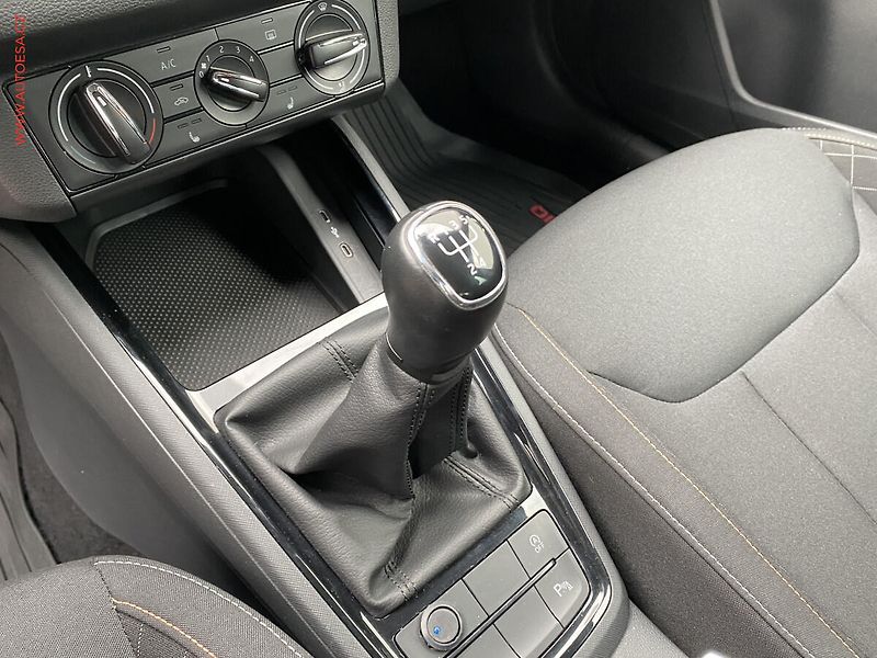 Škoda Kamiq (2022) 1.0 TSi, ČR, Ambition - fotka 15 z 16