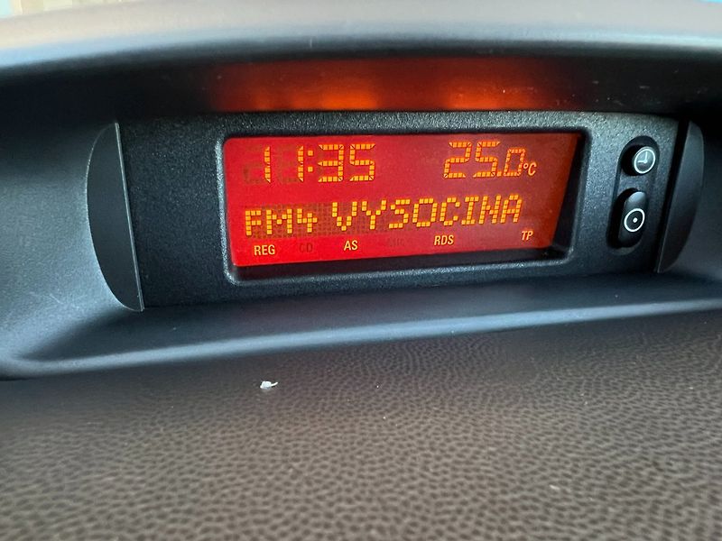 Opel Meriva (2009) 1.4i Klima! Tažné! Nová STK! - fotka 15 z 23