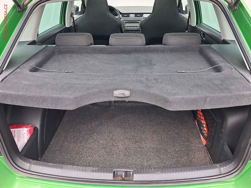 Škoda Rapid (2014) 1.6 TDi, Sport, xenon, panor - fotka 7 z 17