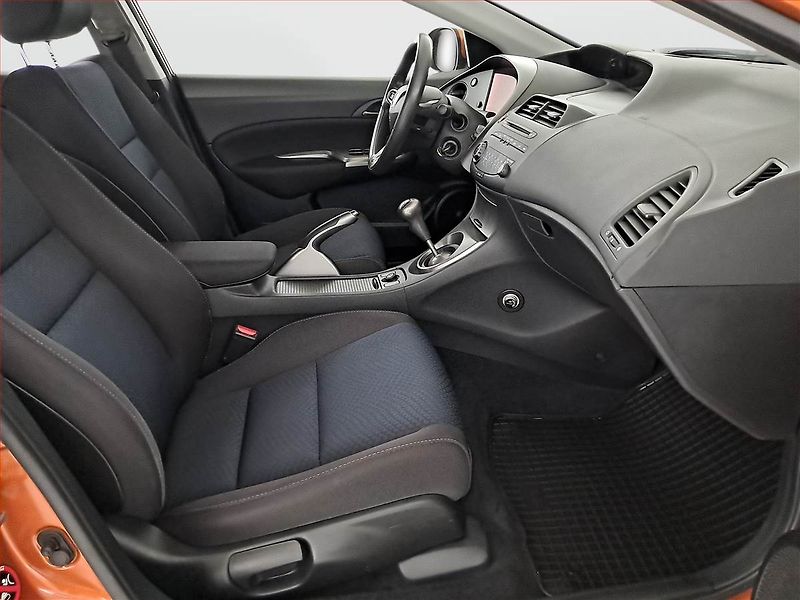 Honda Civic (2009) 1.4 i-VTEC, nová STK - fotka 9 z 14