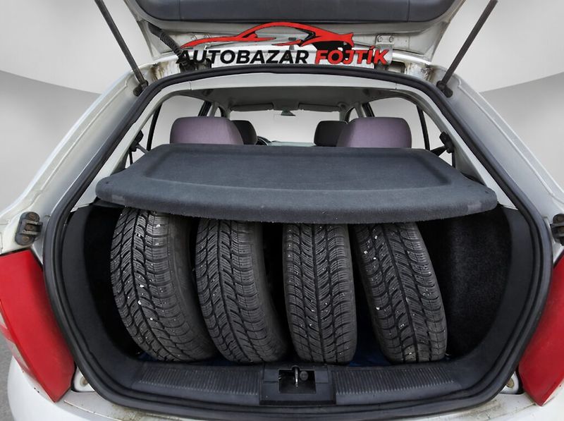 Škoda Fabia (2002) 1.4 Mpi nové CZ,nová STK - fotka 19 z 21