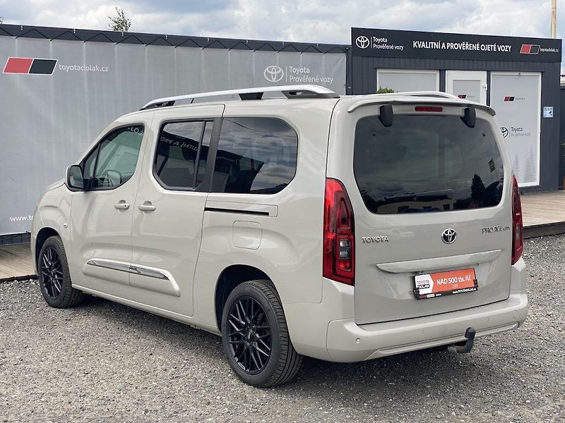 Toyota ProAce City Verso 1.2iT, ČR, Family, 7 míst - fotka 5 z 19