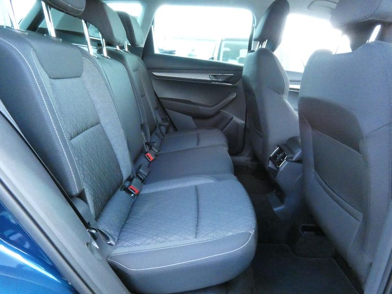 Škoda Karoq FL 4x4 Style 2.0 TDI /110 kW 7 - fotka 26 z 30