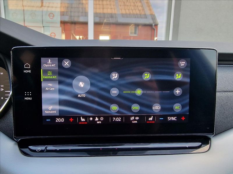 Škoda Octavia 2.0TDI 110kW Style Combi,1Maj - fotka 34 z 50
