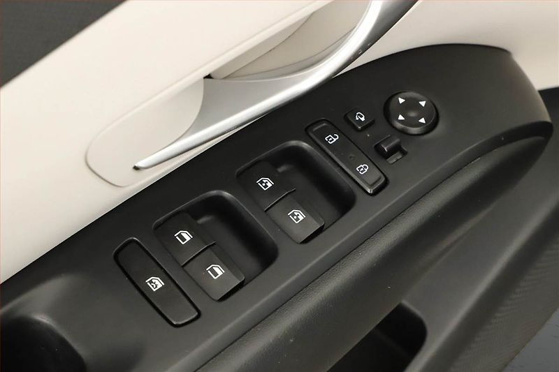 Hyundai Tucson (2022) Comfort 1.6 T-GDI - fotka 10 z 14