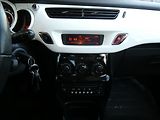 Citroën C3 1,2 i 60kW klima,závěs,2x kola - náhled 27