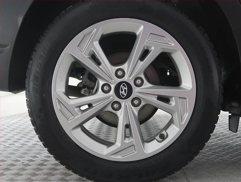 Hyundai Kona (2024) 1.0 T-GDI - fotka 14 z 18