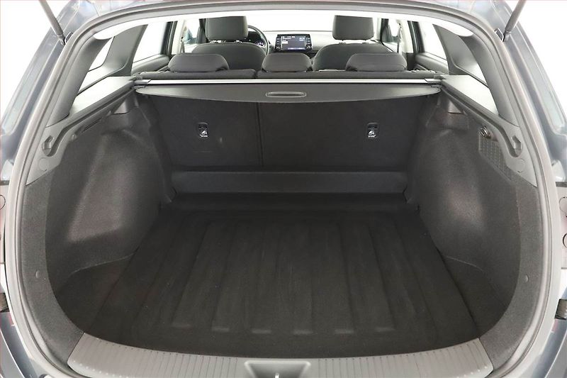 Hyundai i30 (2023) Family Comfort 1.0 T-GDI, ČR - fotka 13 z 14