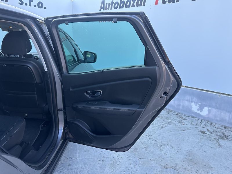 Renault Scénic (2019) 1.3 TCe 103 Kw - fotka 16 z 31