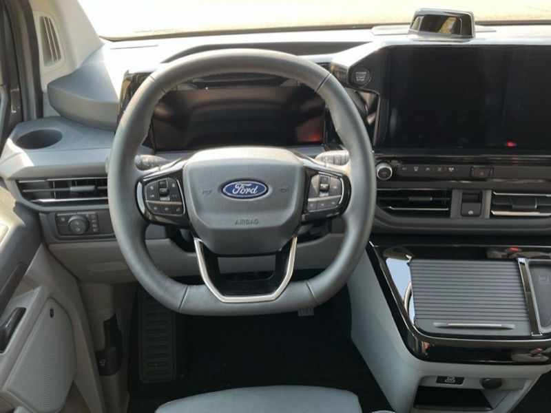 Ford Tourneo Custom 2.5PHEV,171KW,CZ,DPH,1.MAJ - fotka 8 z 25