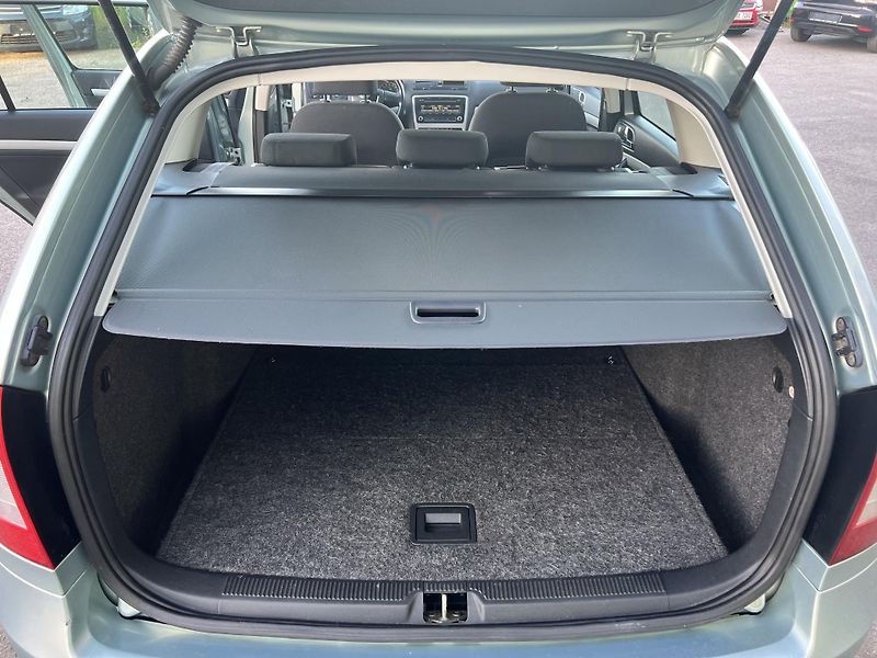 Škoda Octavia 1.4TSI 90KW,DSG,TZ,ELEGANCE - fotka 16 z 39