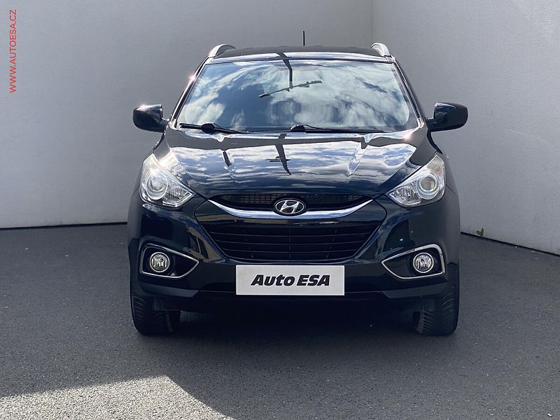 Hyundai ix35 (2013) 1.6 GDi, AC, TZ - fotka 2 z 16