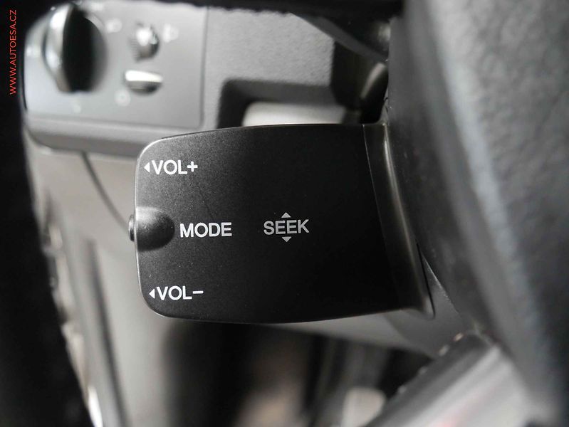 Ford Kuga (2009) 2.0 TDCI 4x4, ČR, STK2/28 - fotka 14 z 17