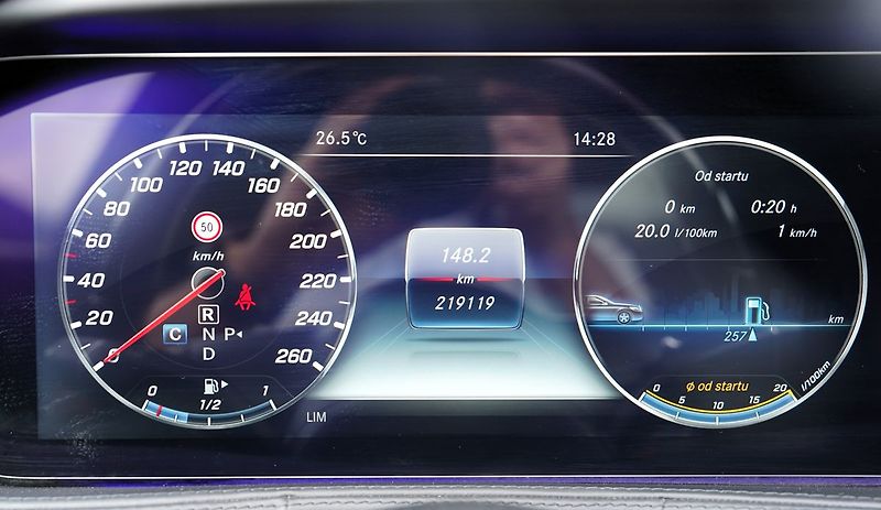 Mercedes-Benz Třídy S S 400d Long/4M/AMG/Burmester - fotka 40 z 50