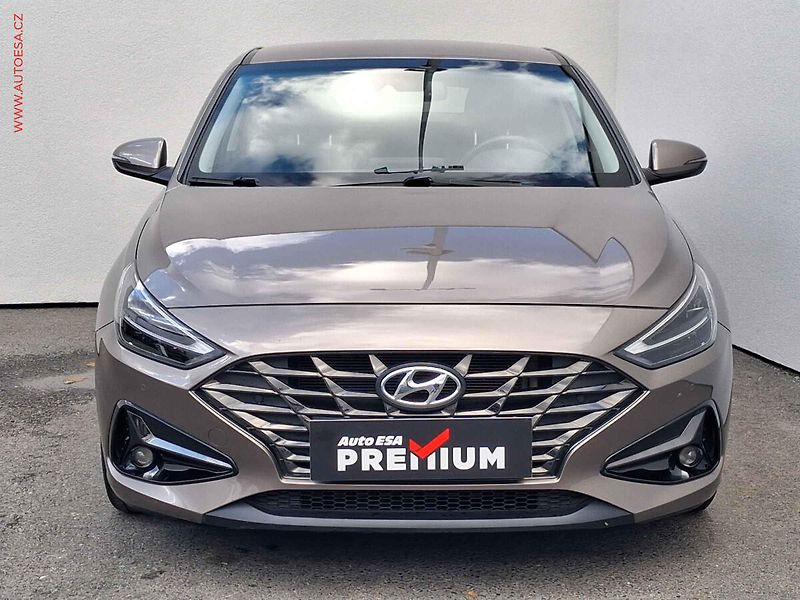 Hyundai i30 (2021) 1.5 T-GDi, 2.maj,ČR, LED - fotka 2 z 16