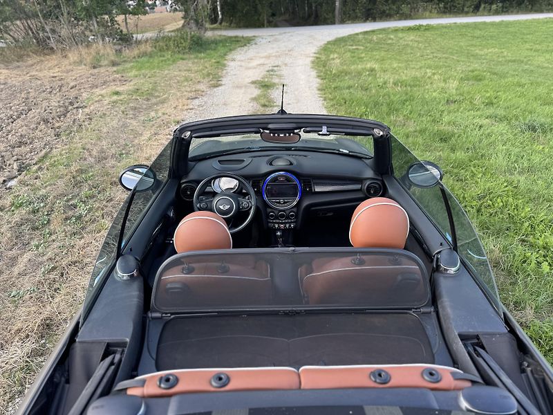 Mini Cooper S (2016) 2.0 S 1.MAJITEL.SERVIS - fotka 36 z 40