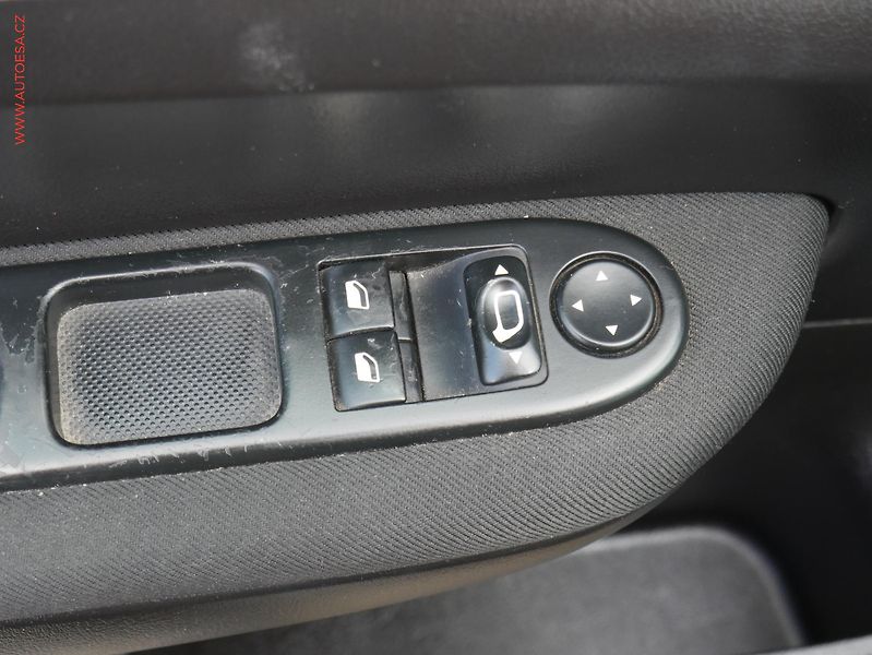 Peugeot 307 (2008) 1.6i, ČR, AC, STK2/28 - fotka 11 z 15