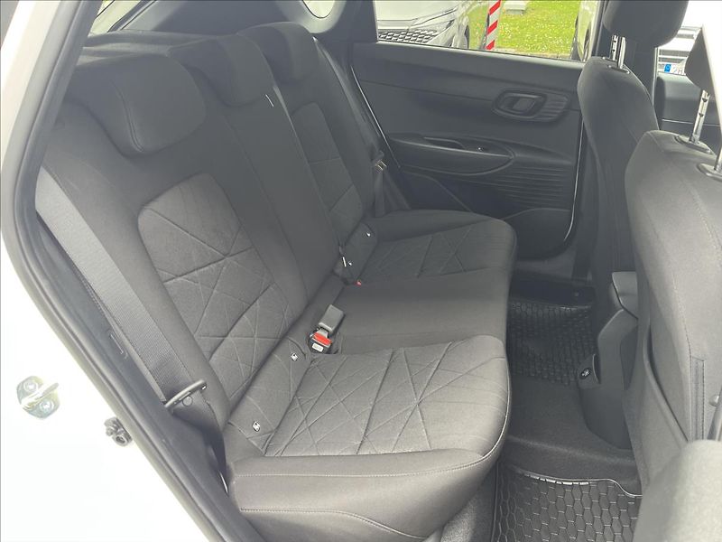 Hyundai Bayon 1,2 i  Play Plus - fotka 19 z 23