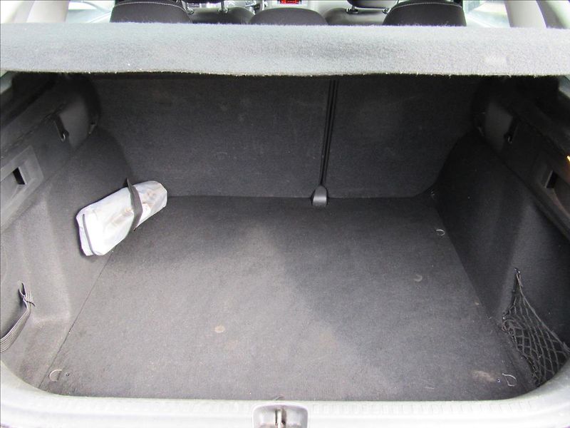 Citroën C4 1,2 96kW - fotka 25 z 29