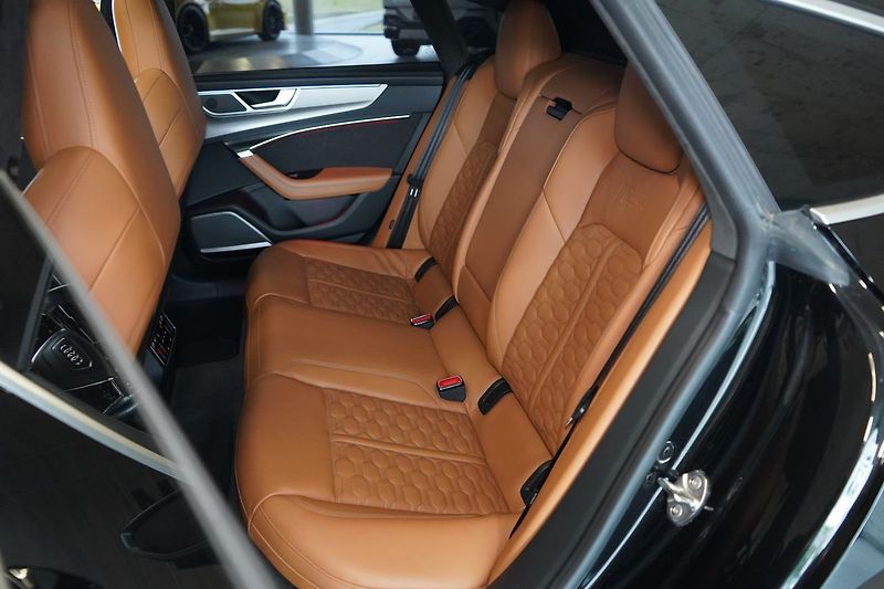 Audi RS 7 Carbon, B&O, Matrix, Ventilace - fotka 47 z 50