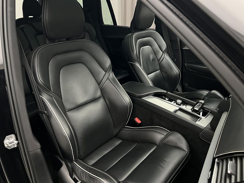 Volvo XC90 B5 AWD R-DESIGN AUT 7 MÍST - fotka 19 z 48