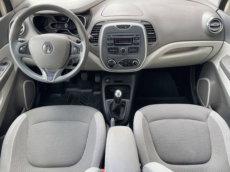 Renault Captur (2015) ZEN ,09TCe 90k - fotka 11 z 18