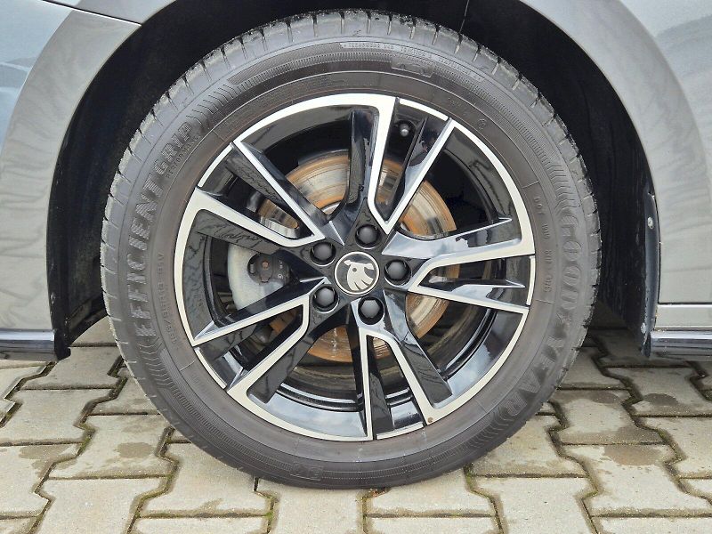 Škoda Fabia (2025) Monte Carlo 1.0TSi 85kW 6°manu - fotka 11 z 34