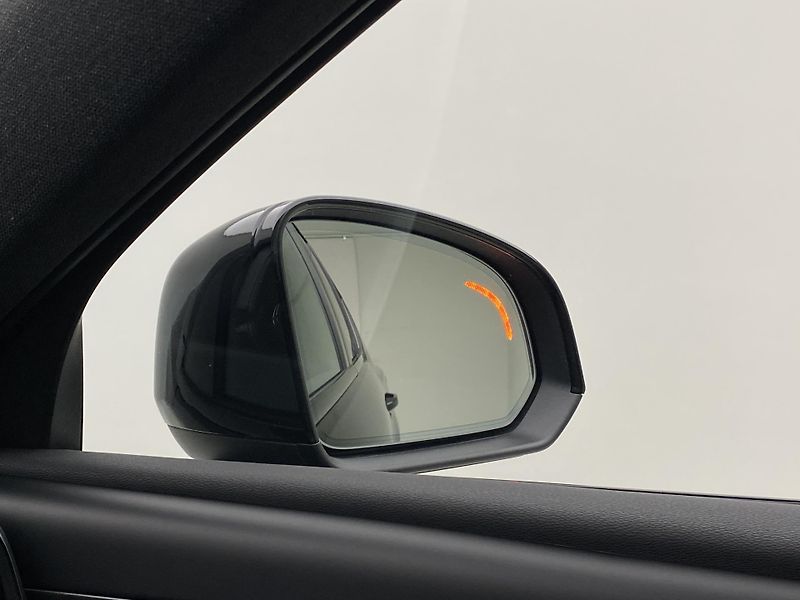 Volvo XC40 (2026) B3 AUT DARK ULTRA  - fotka 49 z 64