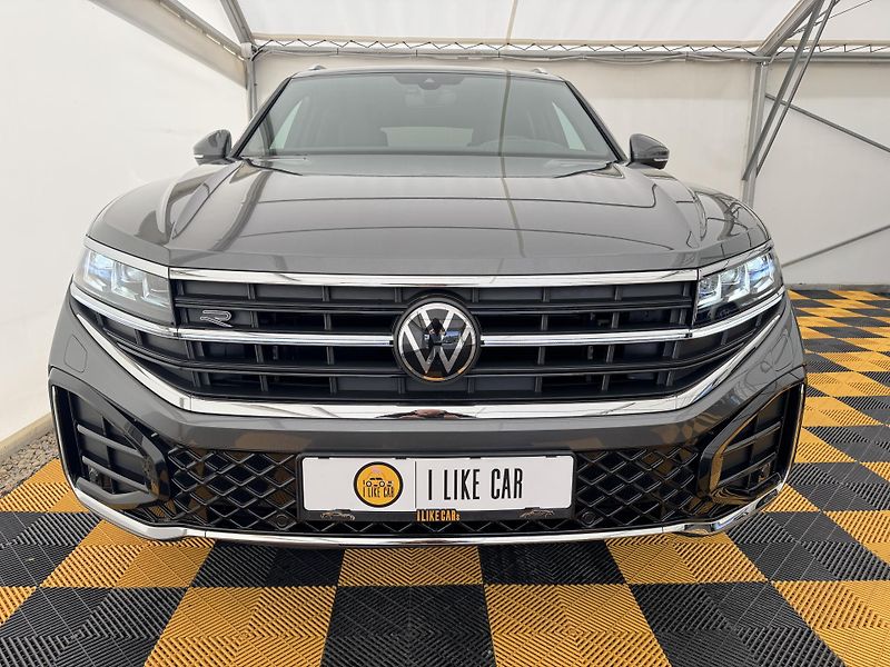 Volkswagen Touareg 3.0Tdi*1-MAJ*DPH*HUD*R-LINE* - fotka 3 z 50