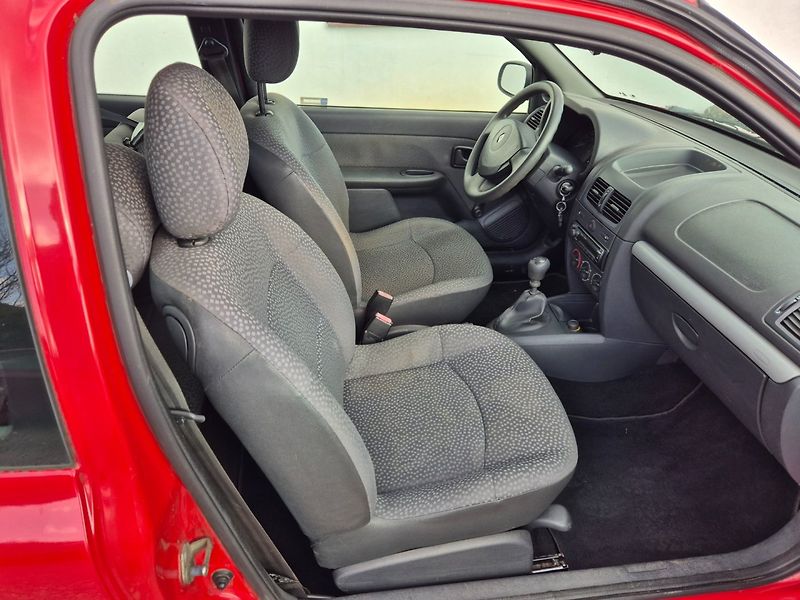 Renault Clio (2008) 1.2 i  + zimáky ROZVODY - fotka 10 z 28