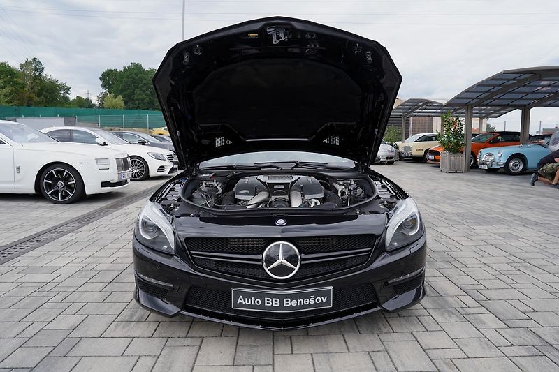 Mercedes-Benz SL 63 AMG Performance/ČR/570PS - fotka 17 z 50
