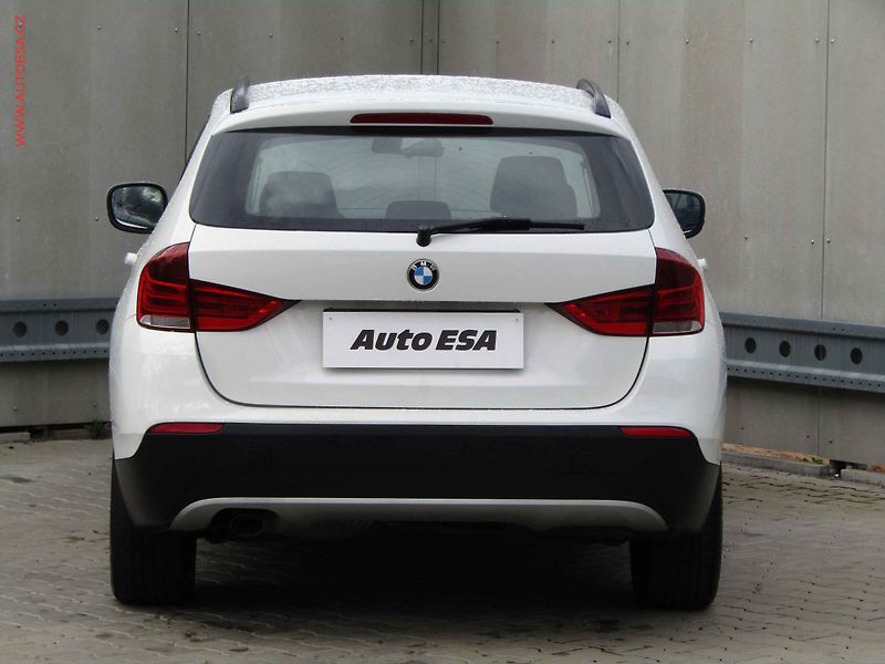 BMW X1 (2011) 2.0d xDrive18d, AT, bixen - fotka 5 z 18