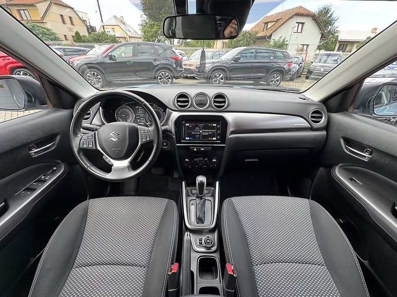 Suzuki Vitara (2021) 1.4 BoosterJet 4x4 Automat LED - fotka 6 z 49