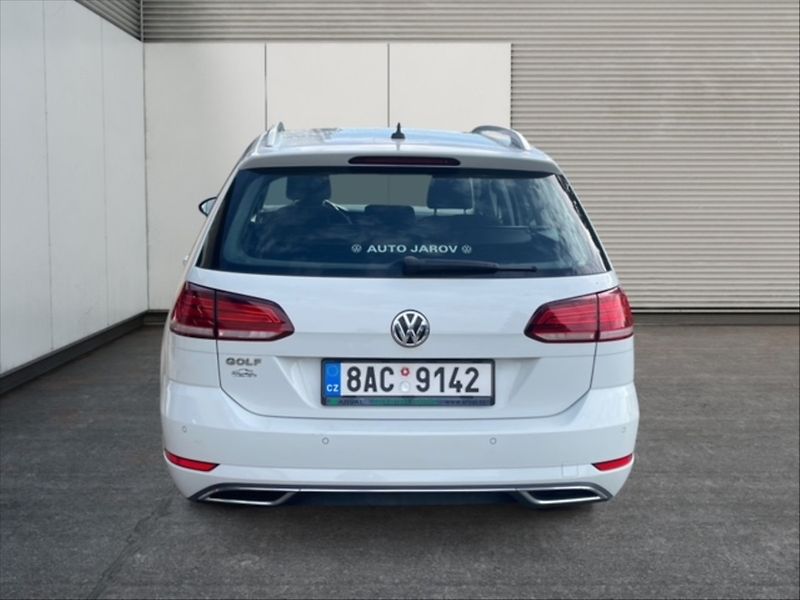 Volkswagen Golf 1,5 TSI Evo Highline - fotka 5 z 11