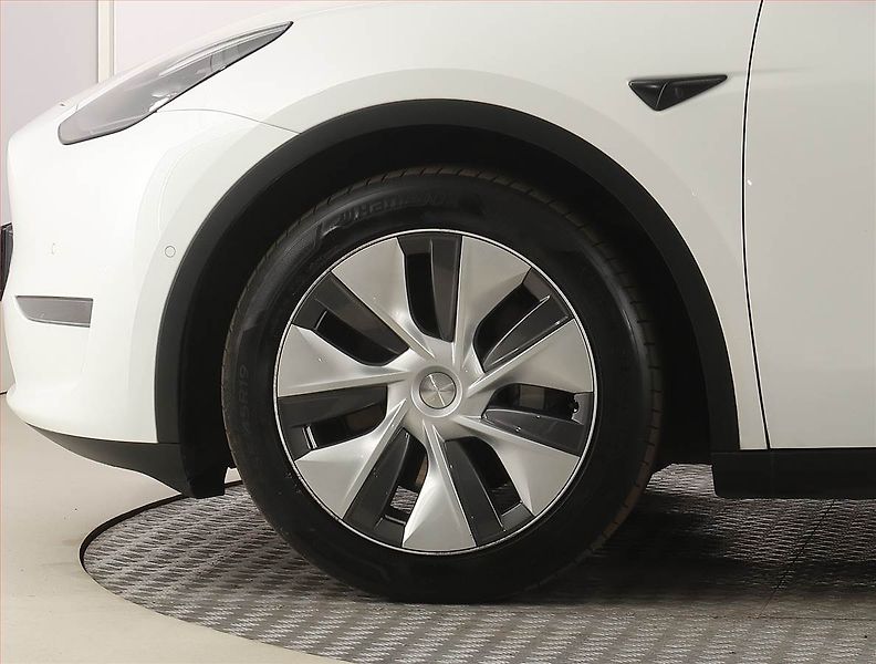 Tesla Model Y (2022) Long Range AWD 79kWh, SoH 93% - fotka 14 z 33