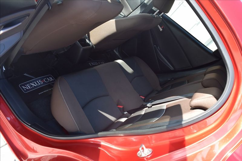 Mazda 2 1,5 i 66KW NÍZKÉ KM NOVÁ STK - fotka 18 z 49