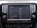 Volkswagen Passat 2,0 TSI 206kW R-line Highline - náhled 30