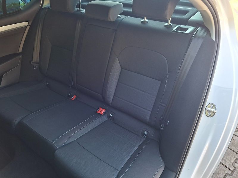 Škoda Superb (2015) 2.0TDI 110kW MAN -NEHAVAROVÁNO - fotka 31 z 47