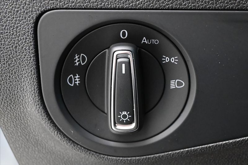 Volkswagen Tiguan 2,0 TDI 110 kW DSG iQ.DRIVE Zá - fotka 26 z 30